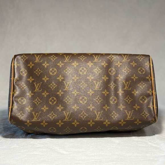 Authentic Louis Vuitton Speedy 35 - Picture 13 of 17